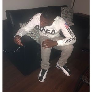 Meet your Posher, Jay